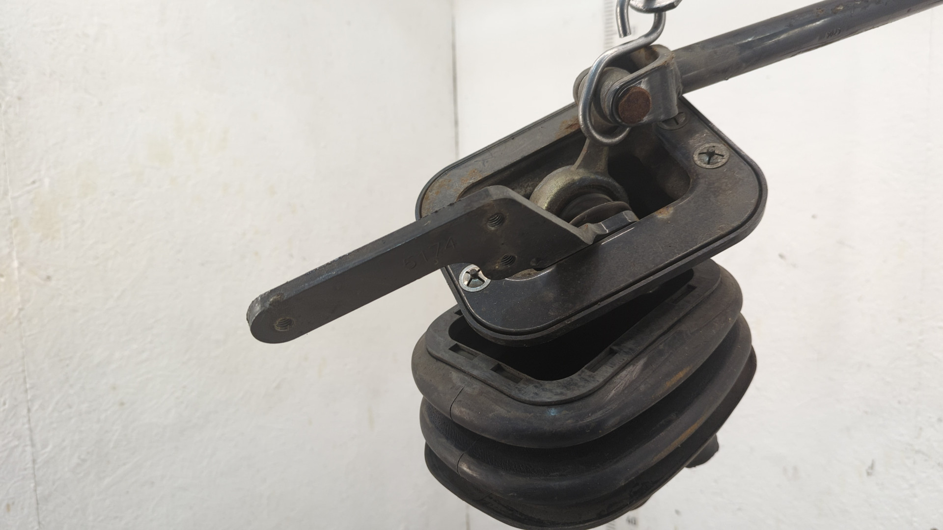 Кулиса МКПП / АКПП