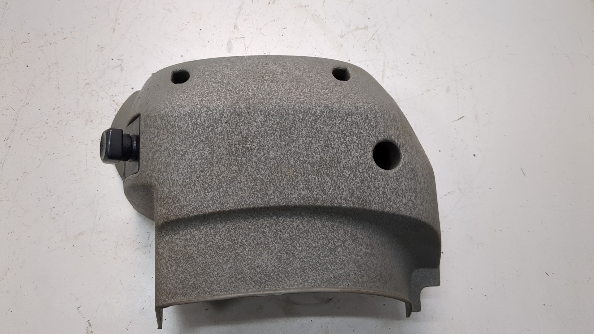 Кожух рулевой колонки