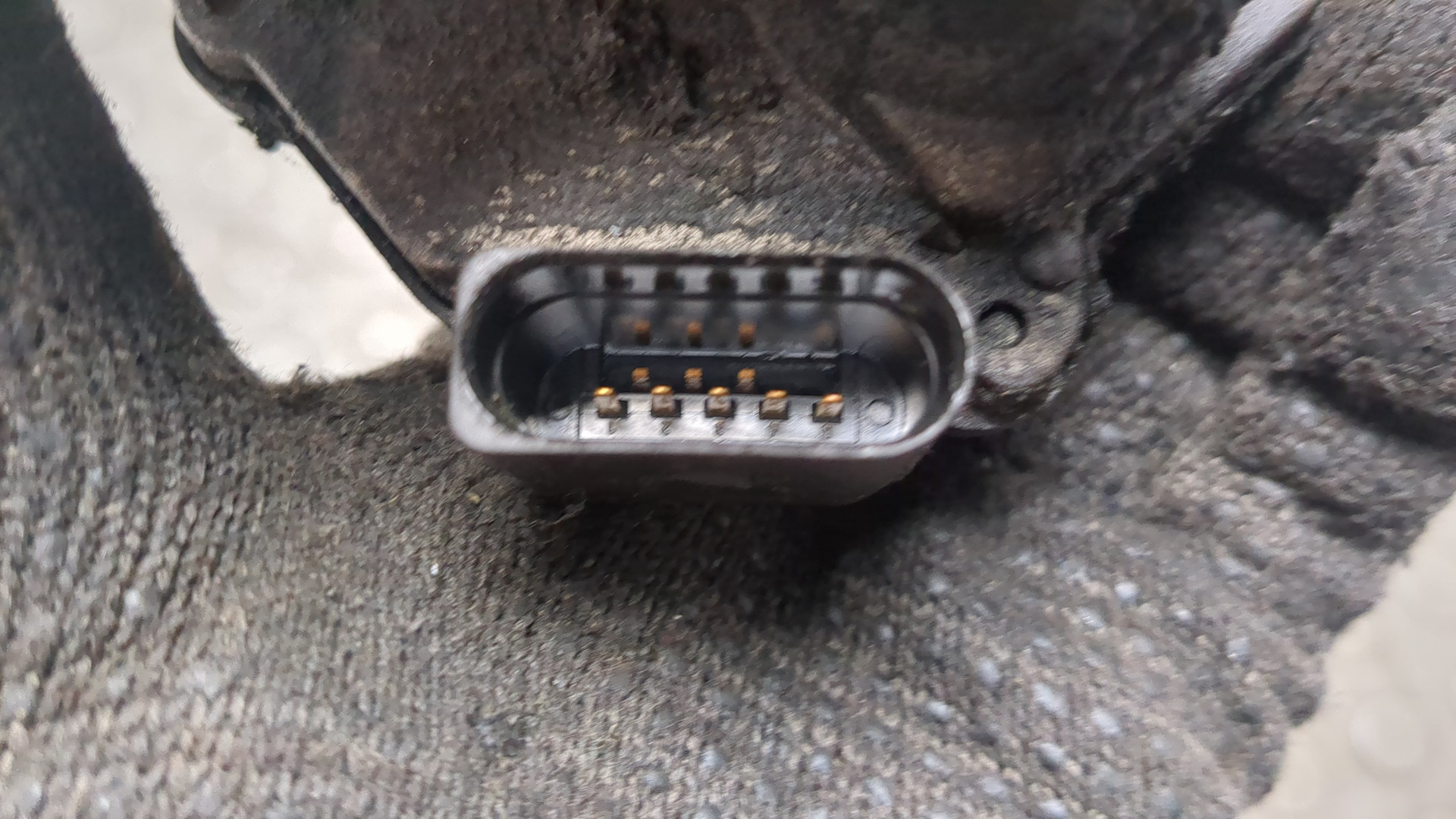 Заслонка дроссельная электрическая