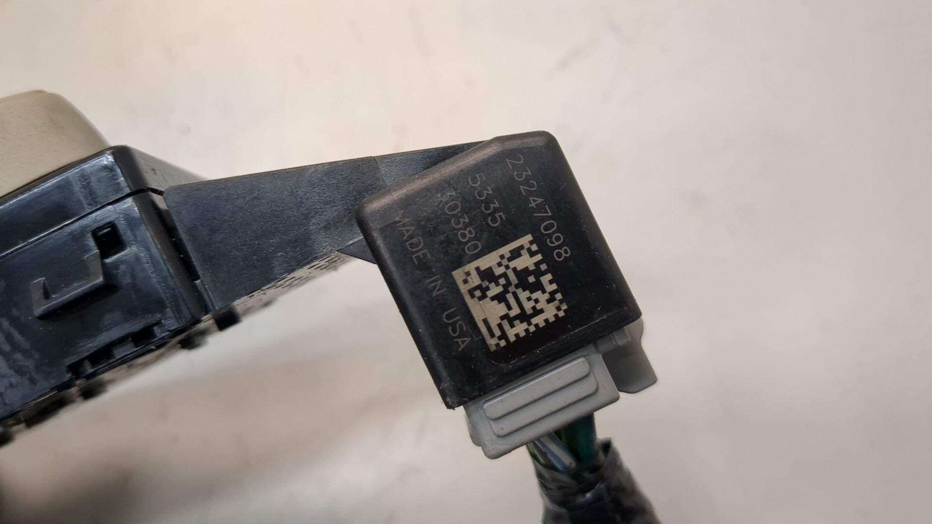 Кнопка регулировки сидения