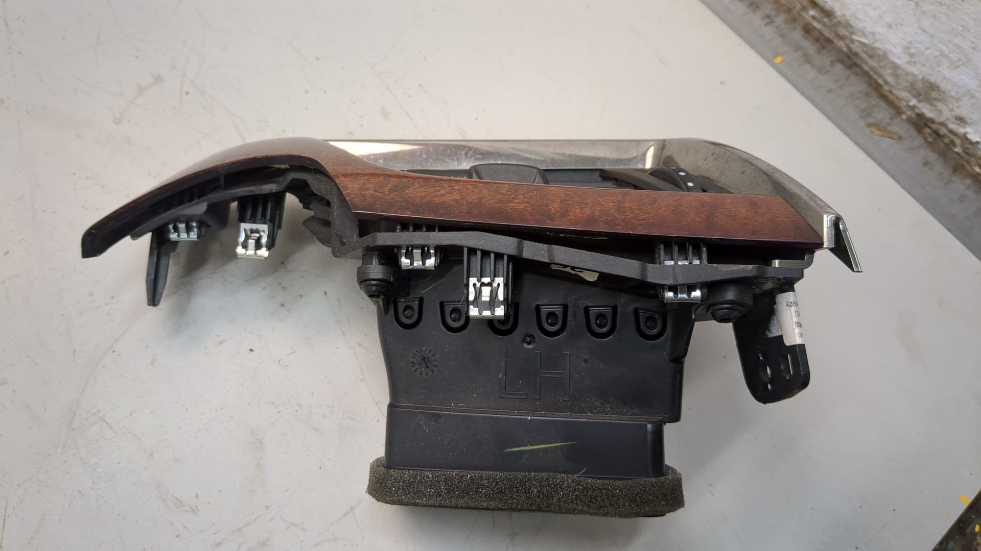 Дефлектор воздушный