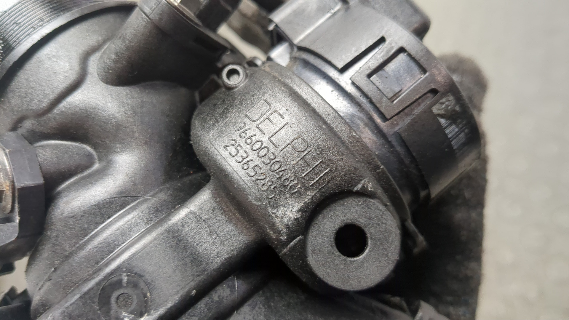 Заслонка дроссельная электрическая