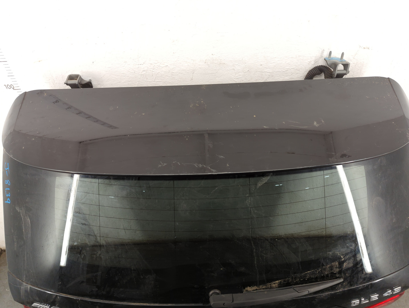 Дверь багажника