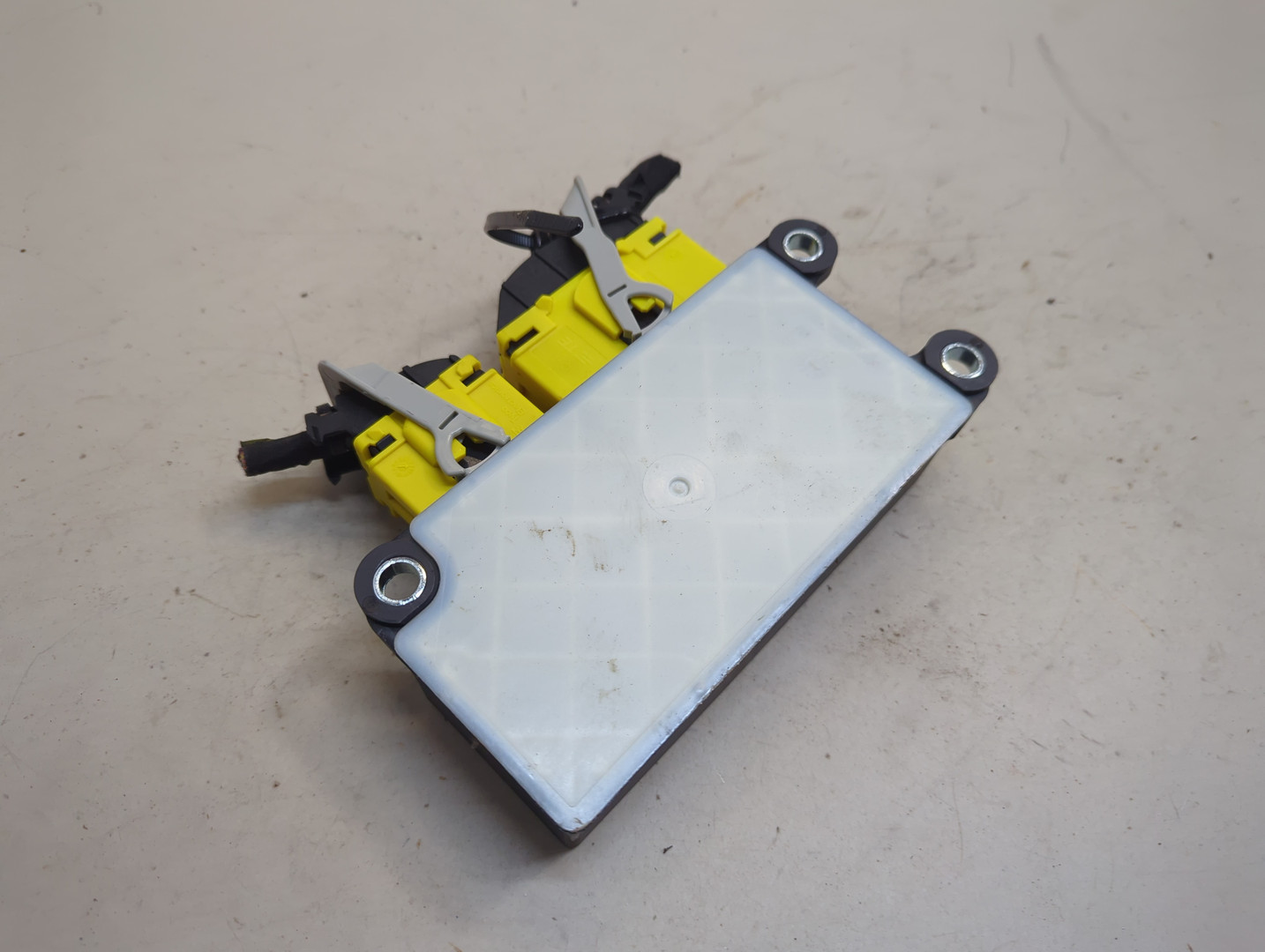 Блок управления подушек безопасности (AIR BAG)