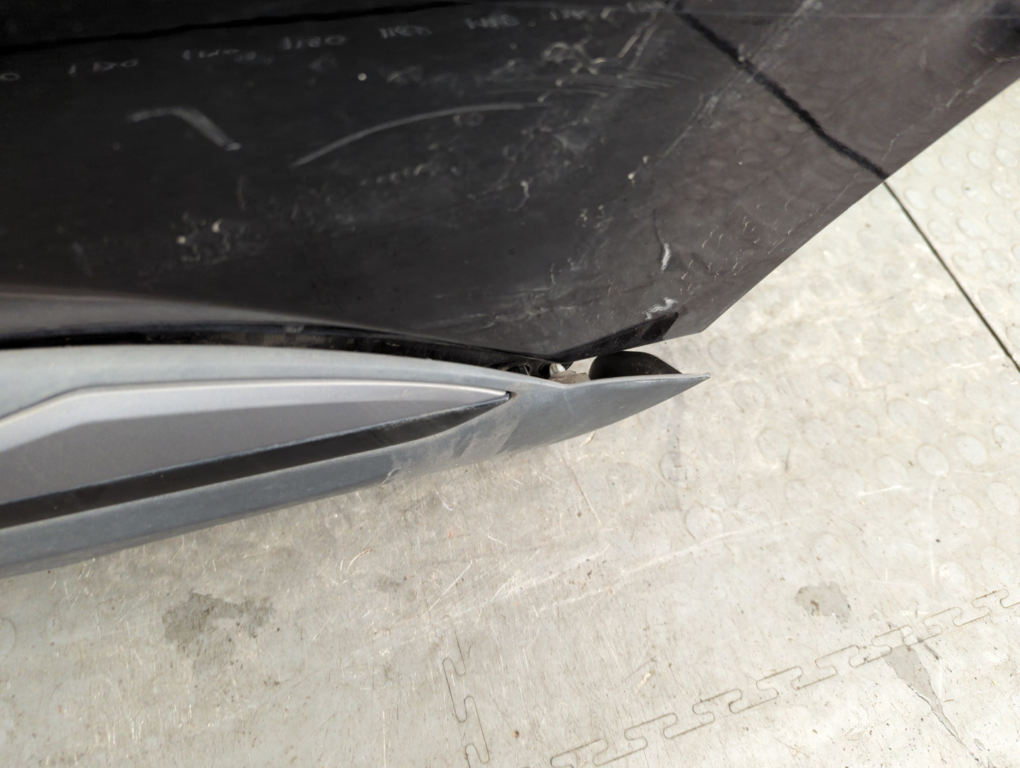 Дверь задняя левая