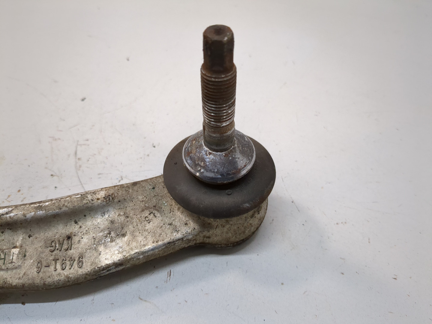 Рычаг задний левый