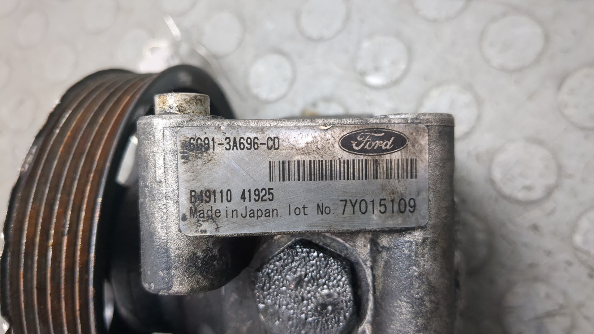 Насос ГУР (гидроусилитель руля)