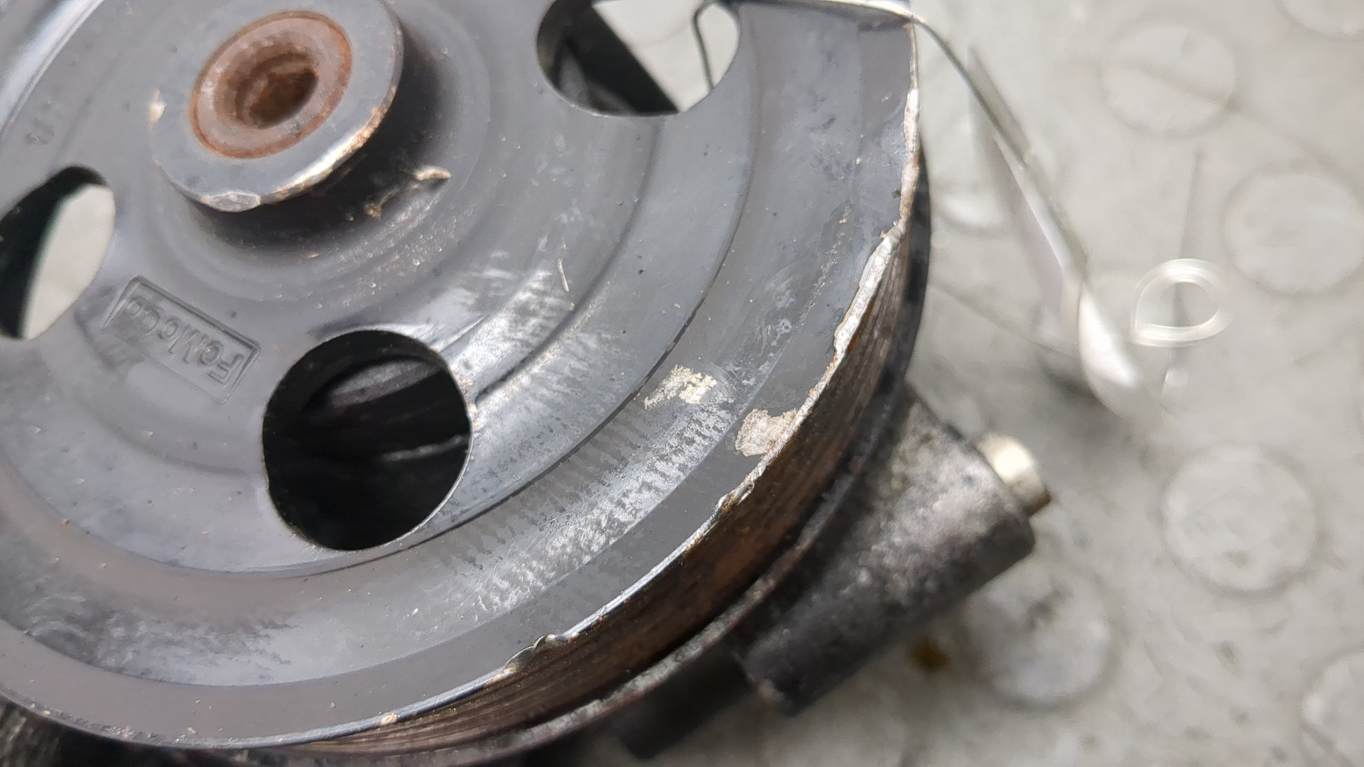 Насос ГУР (гидроусилитель руля)