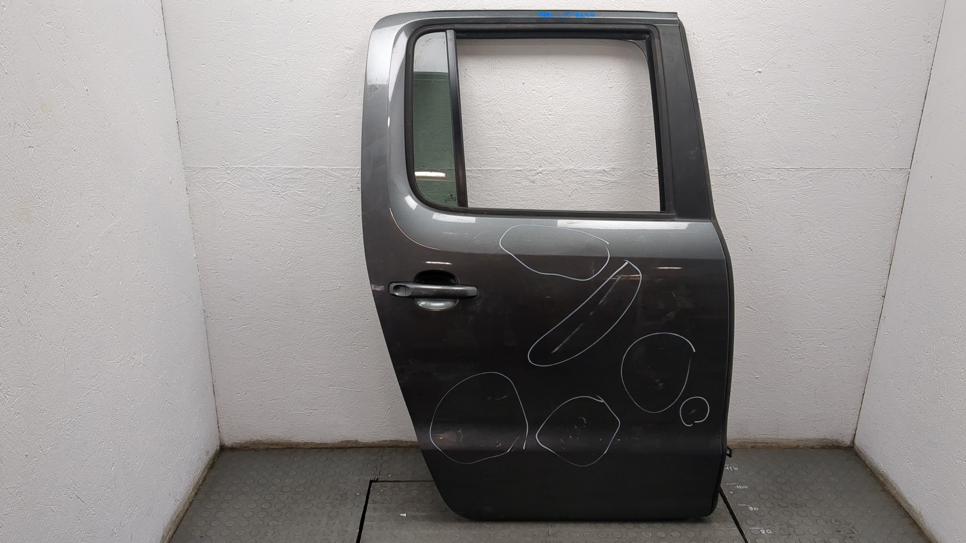 Дверь задняя правая