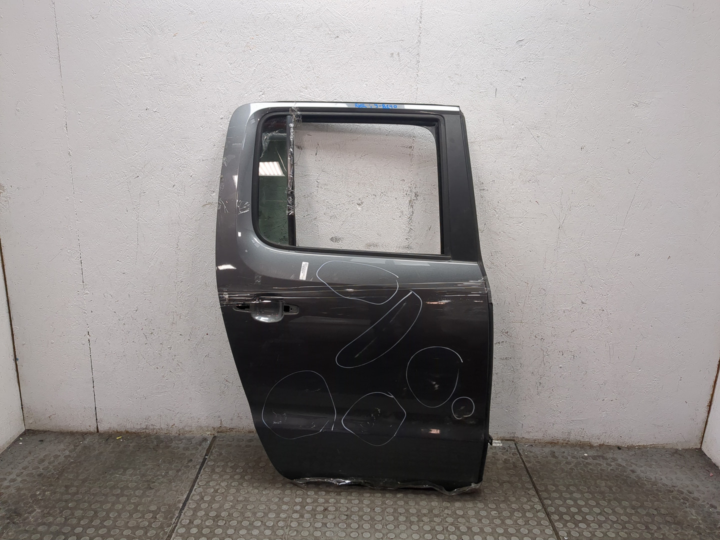 Дверь задняя правая