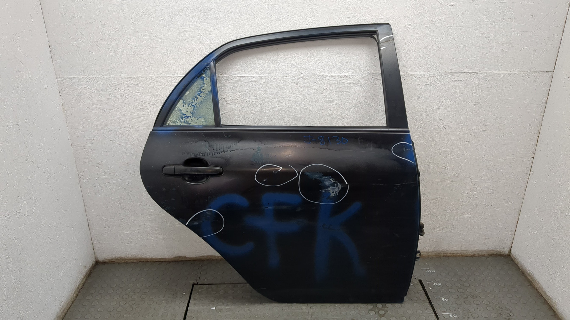 Дверь задняя правая