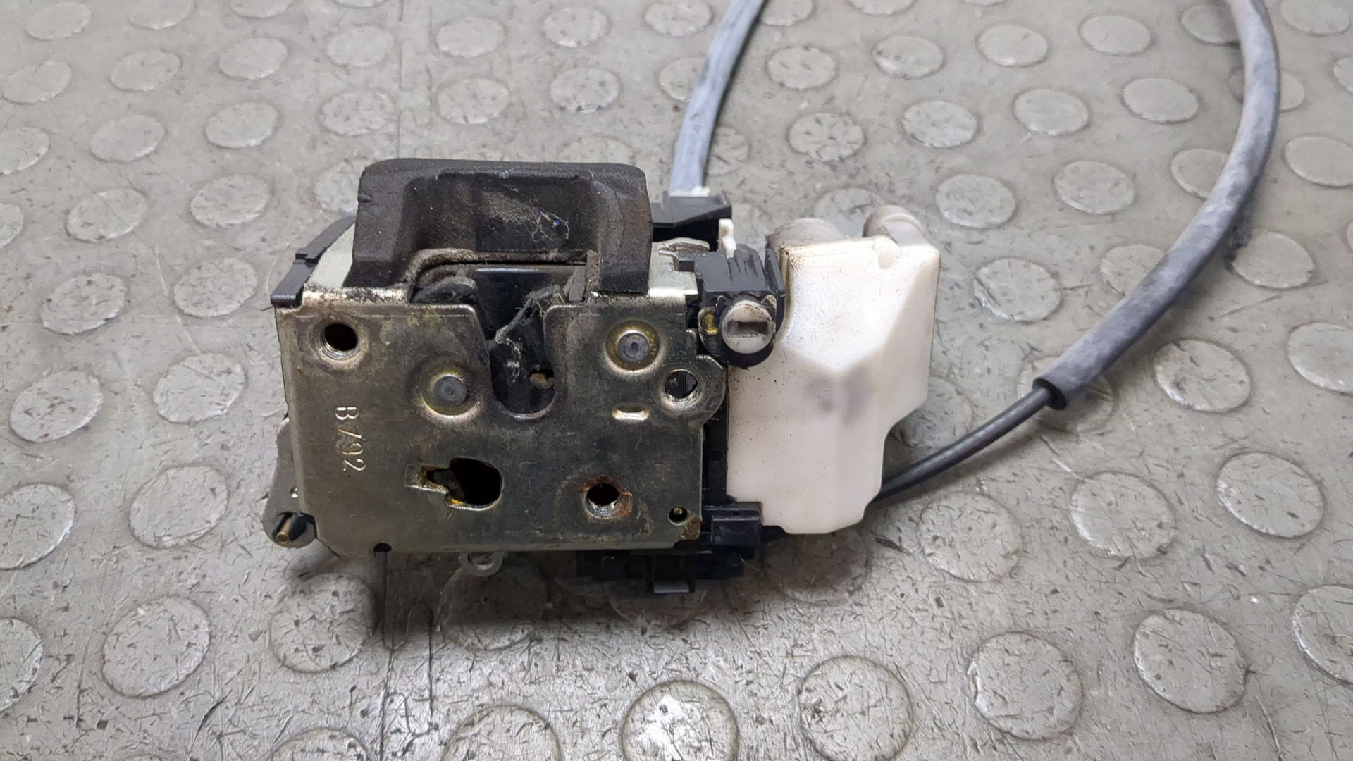 Замок двери сдвижной