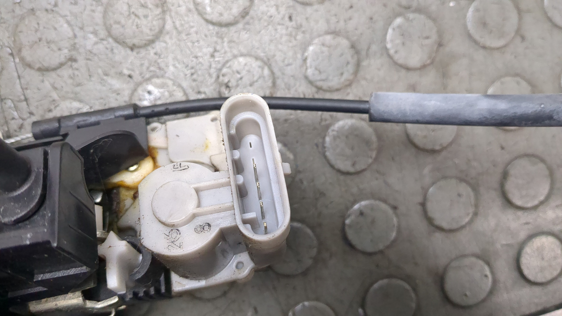 Замок двери сдвижной