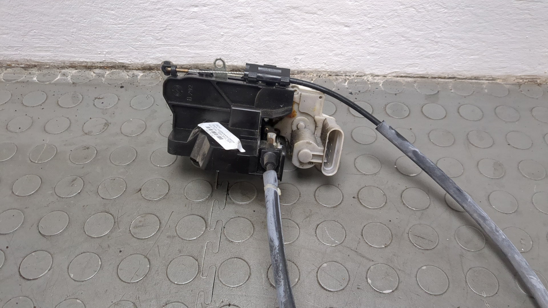 Замок двери сдвижной