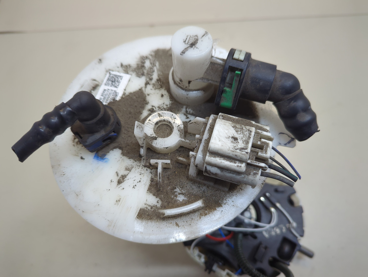 Насос топливный электрический