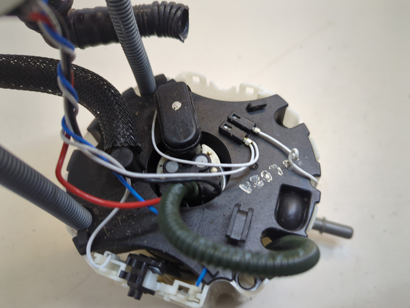 Насос топливный электрический