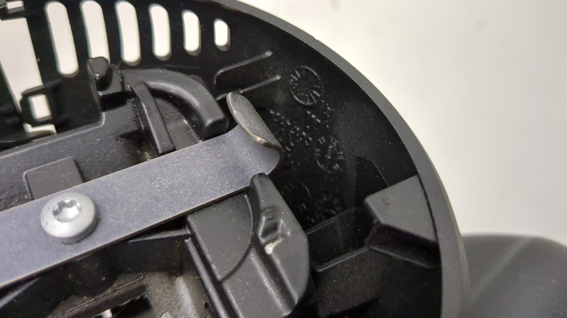 Зеркало заднего вида