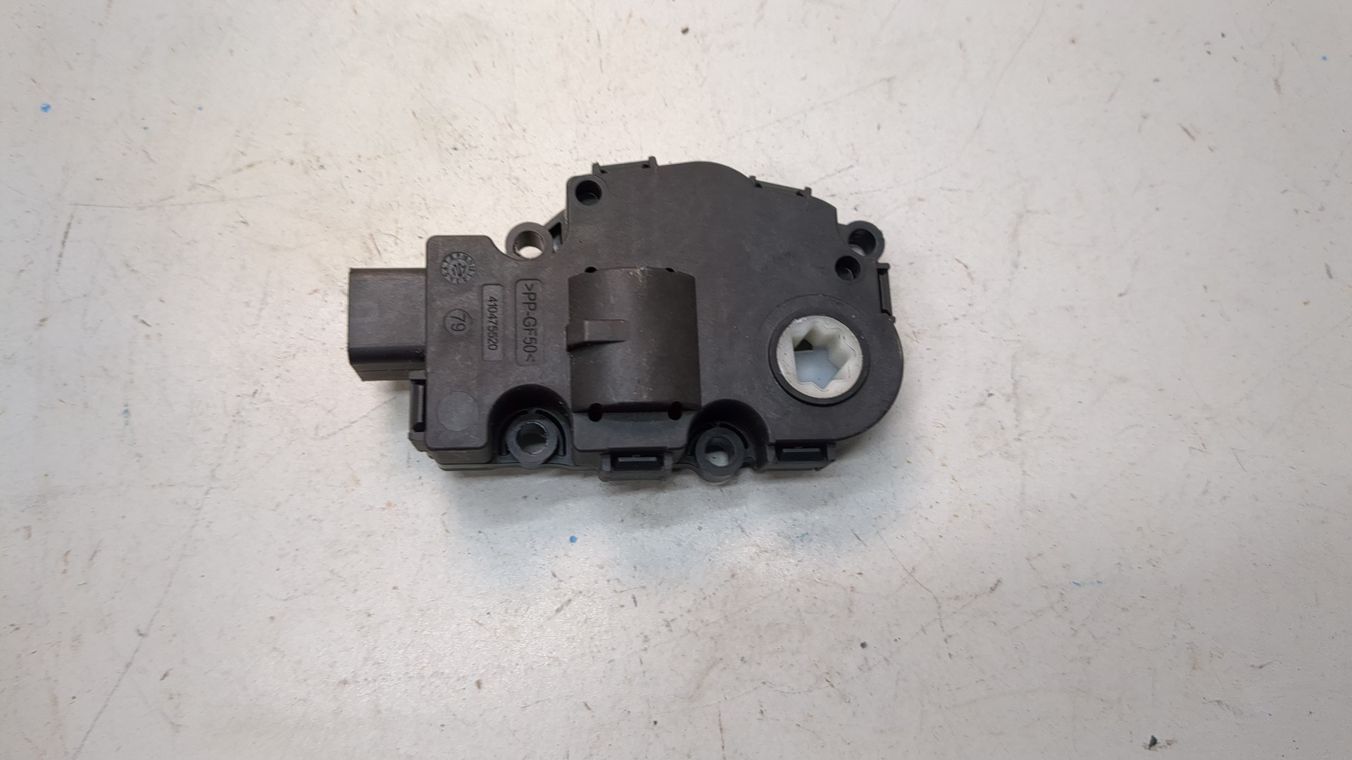 Моторчик заслонки печки