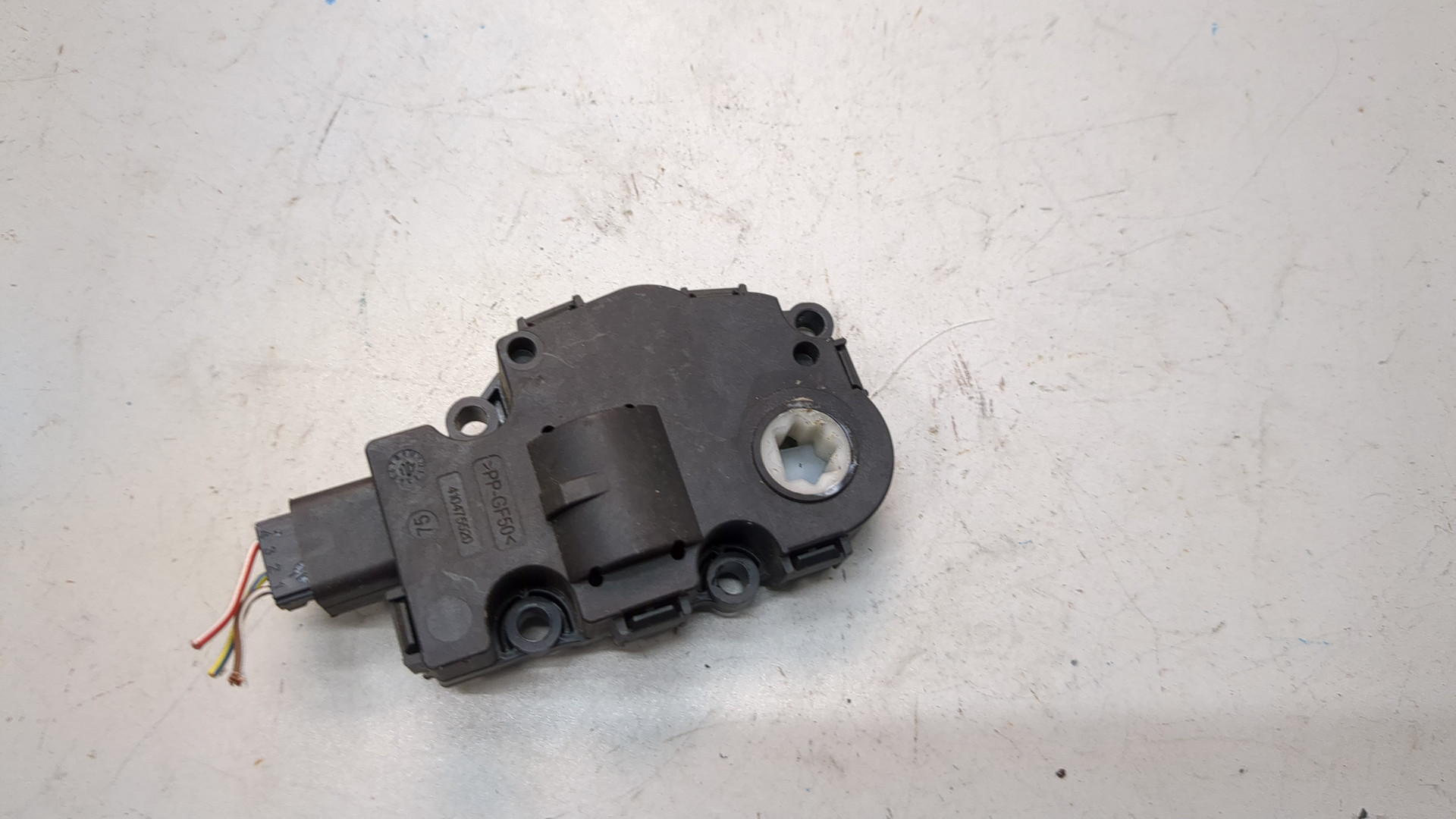 Моторчик заслонки печки