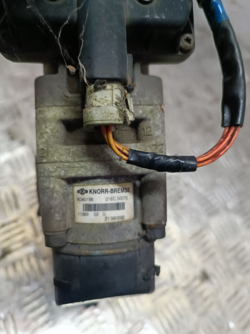 Кран тормозной главный