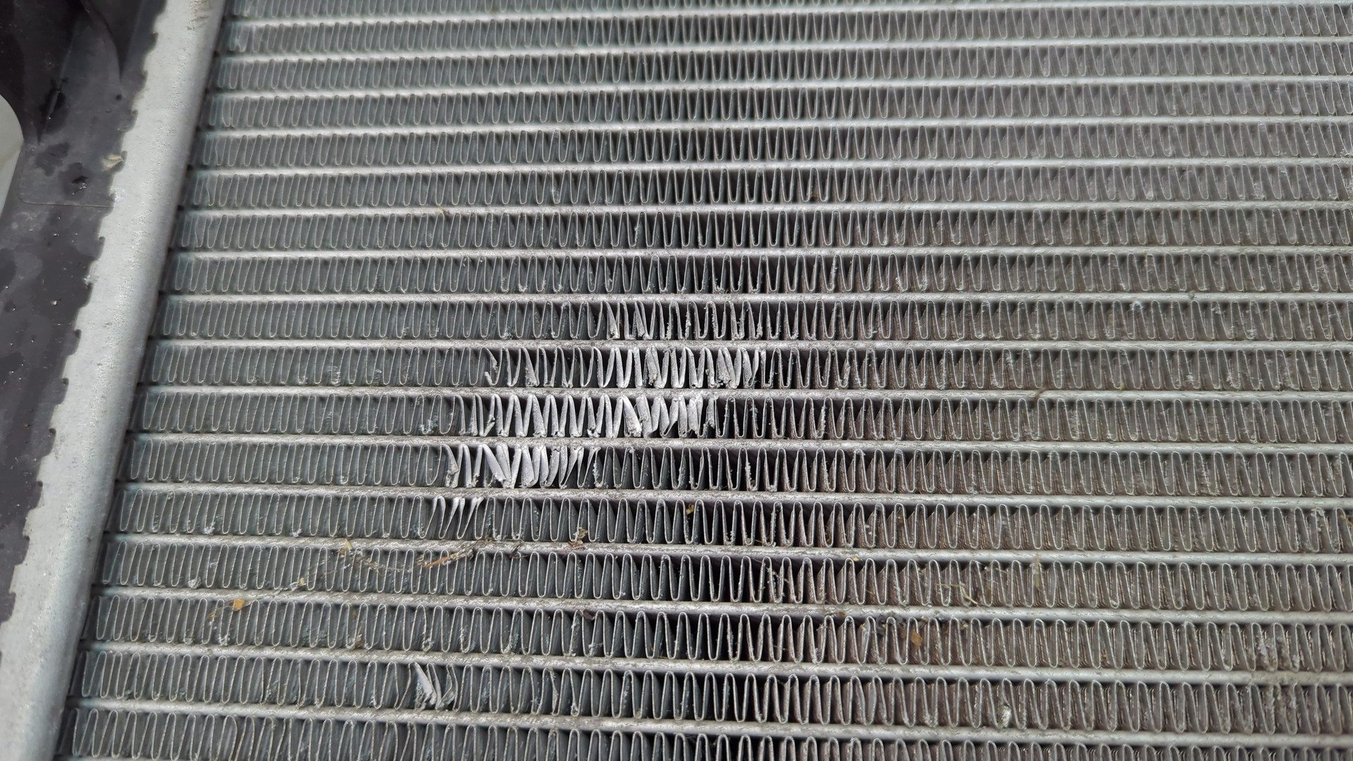 Радиатор охлаждения двигателя основной