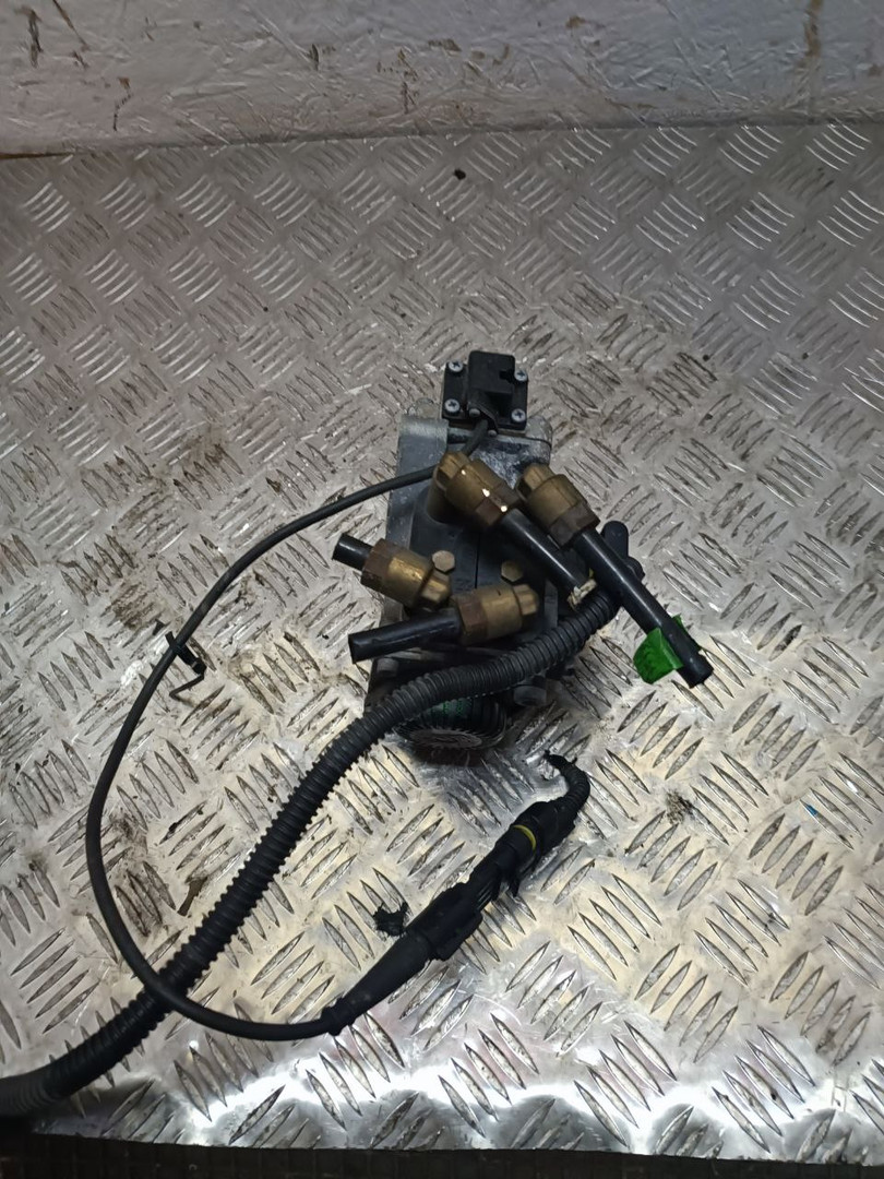 Кран тормозной главный