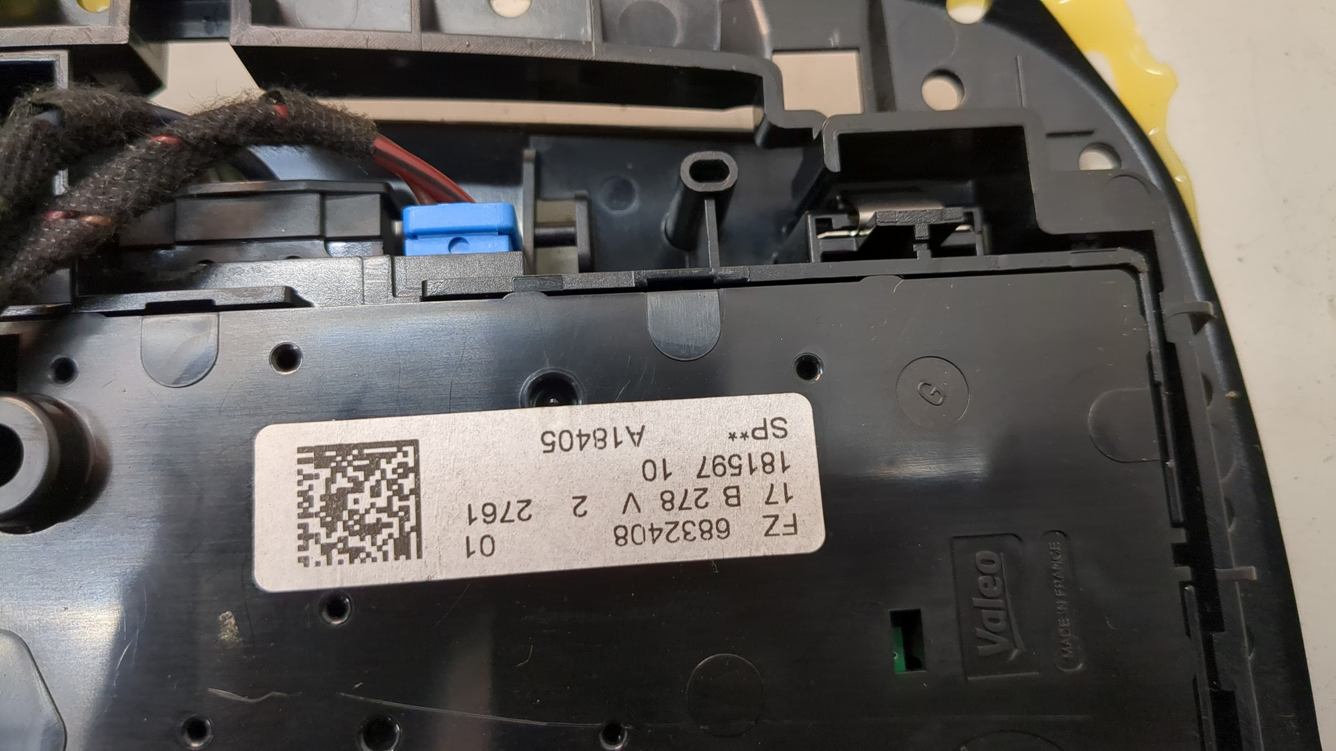 Плафон салонный