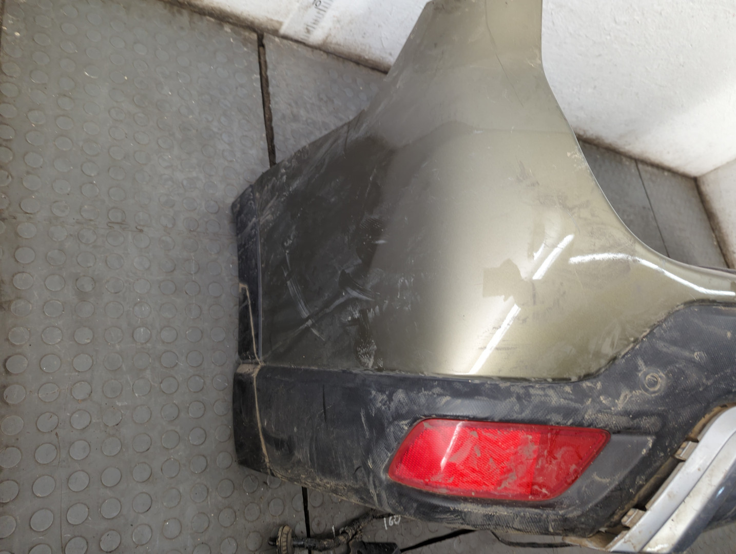 Бампер задний