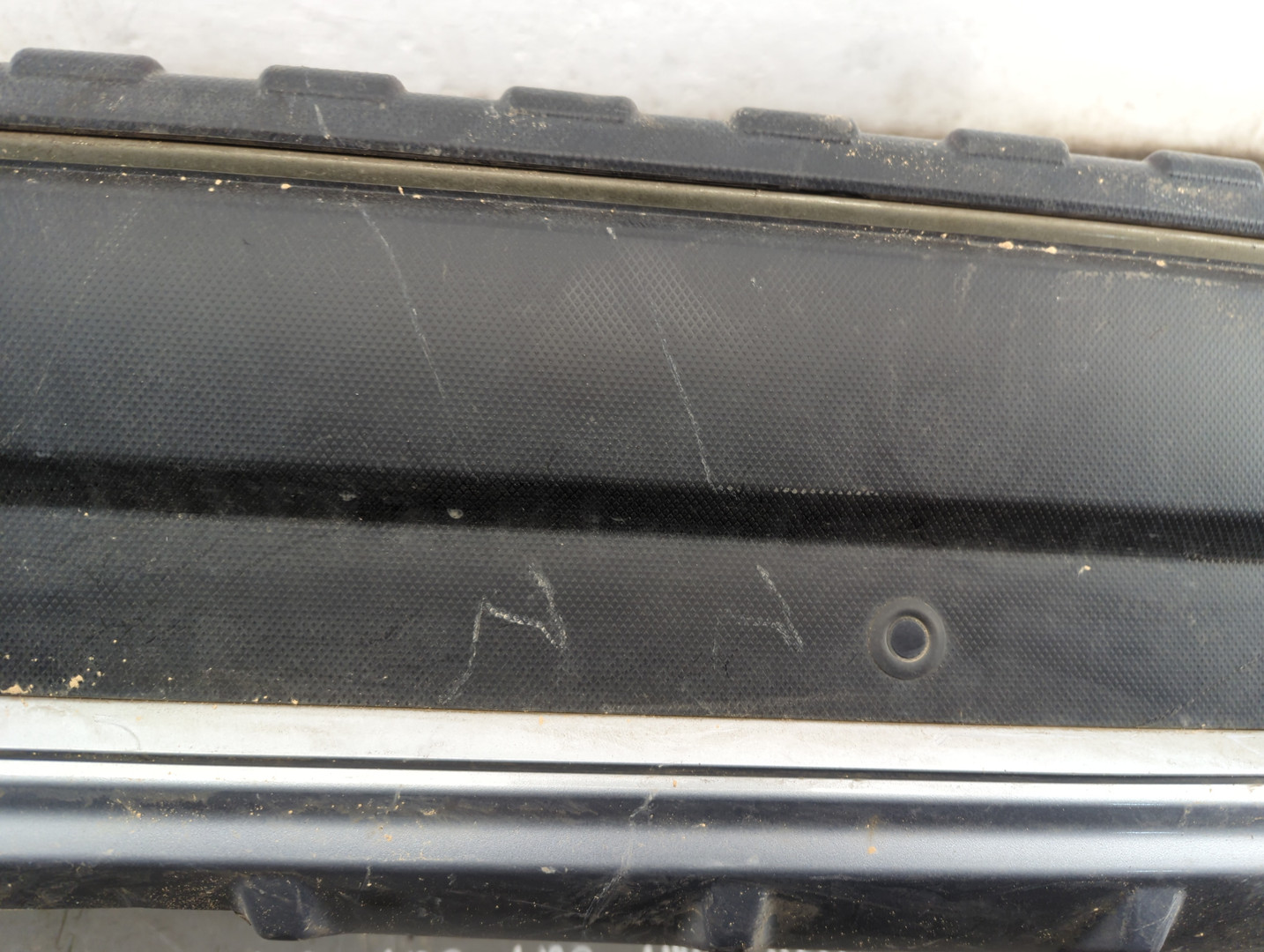 Бампер задний