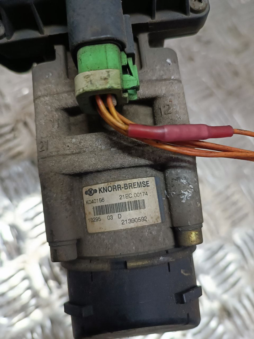 Кран тормозной главный