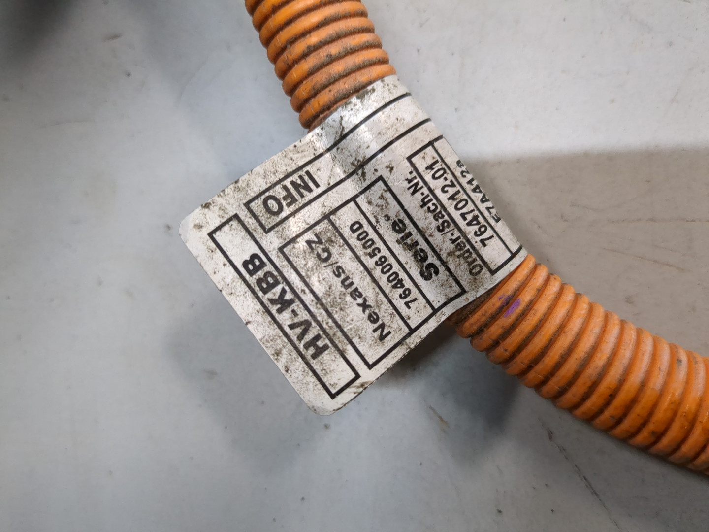 Провод высокого напряжения