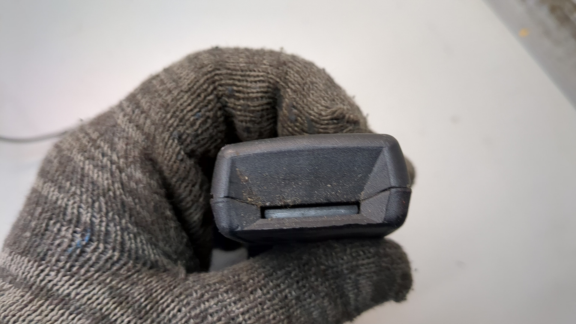 Ответная часть ремня безопасности