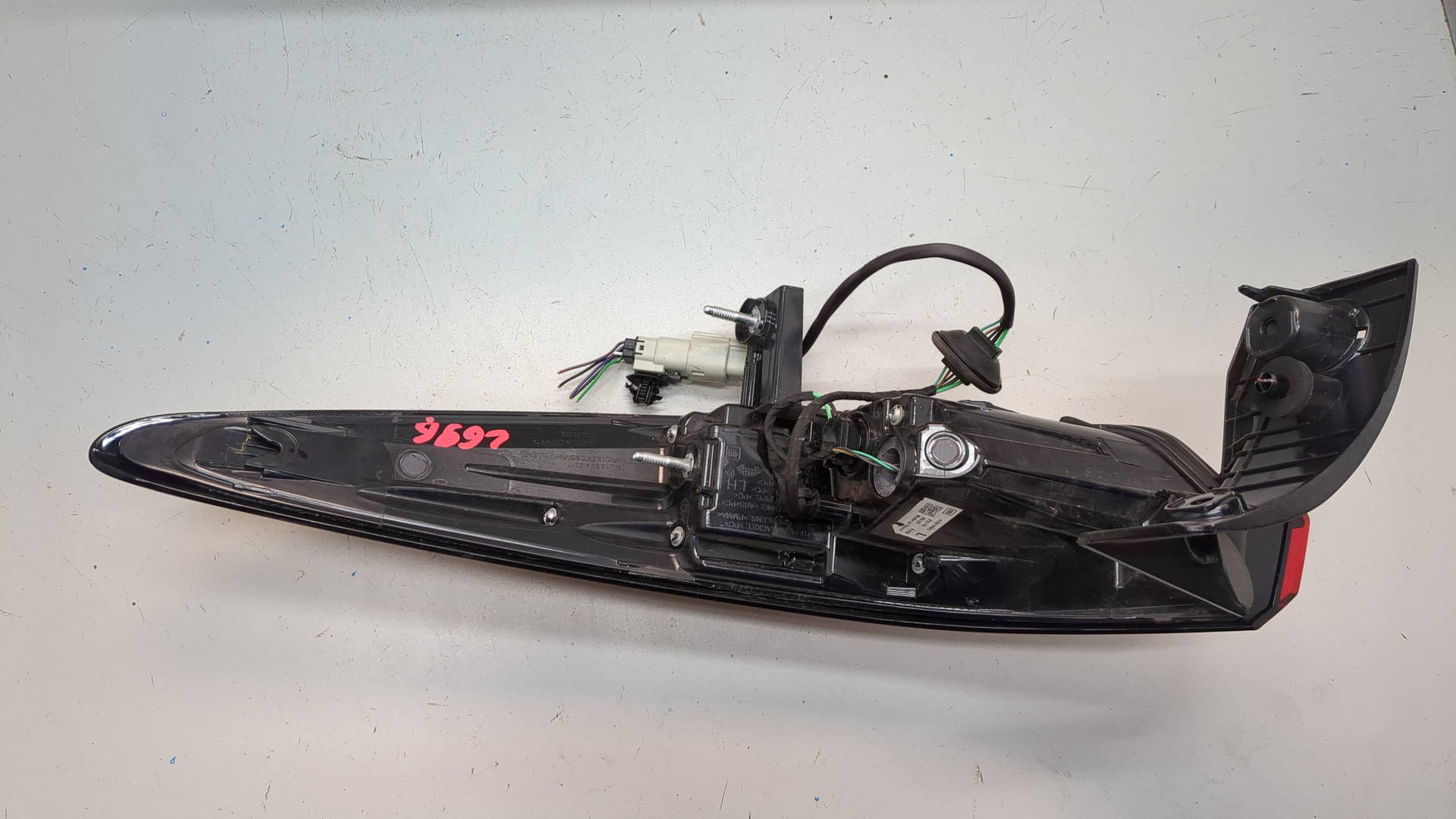 Фонарь задний левый