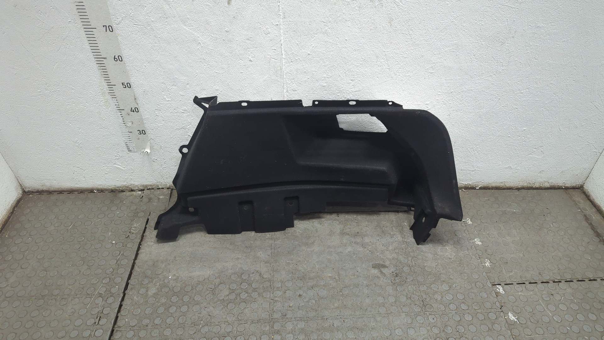 Обшивка багажника