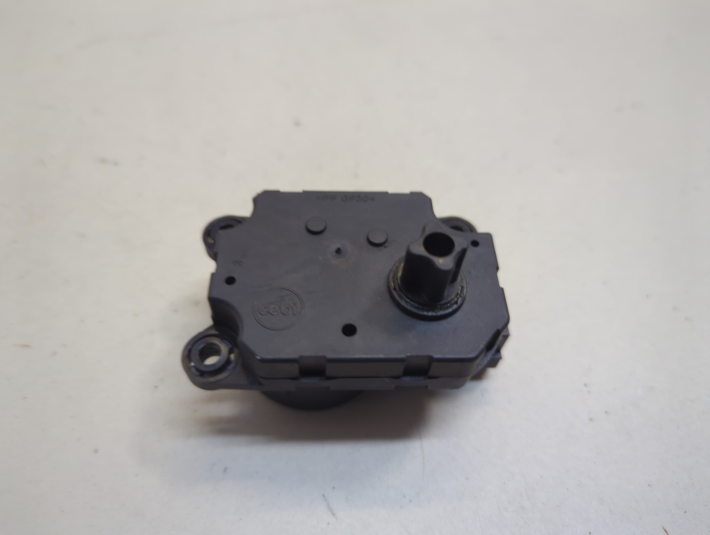 Моторчик заслонки печки