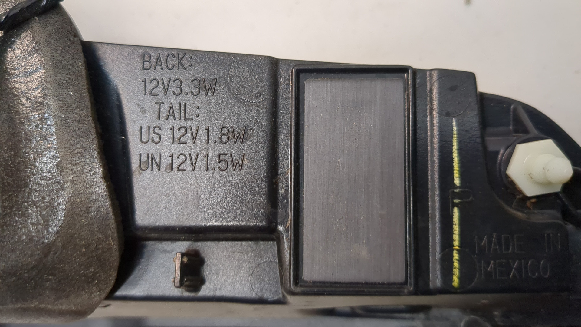 Фонарь задний внутренний правый