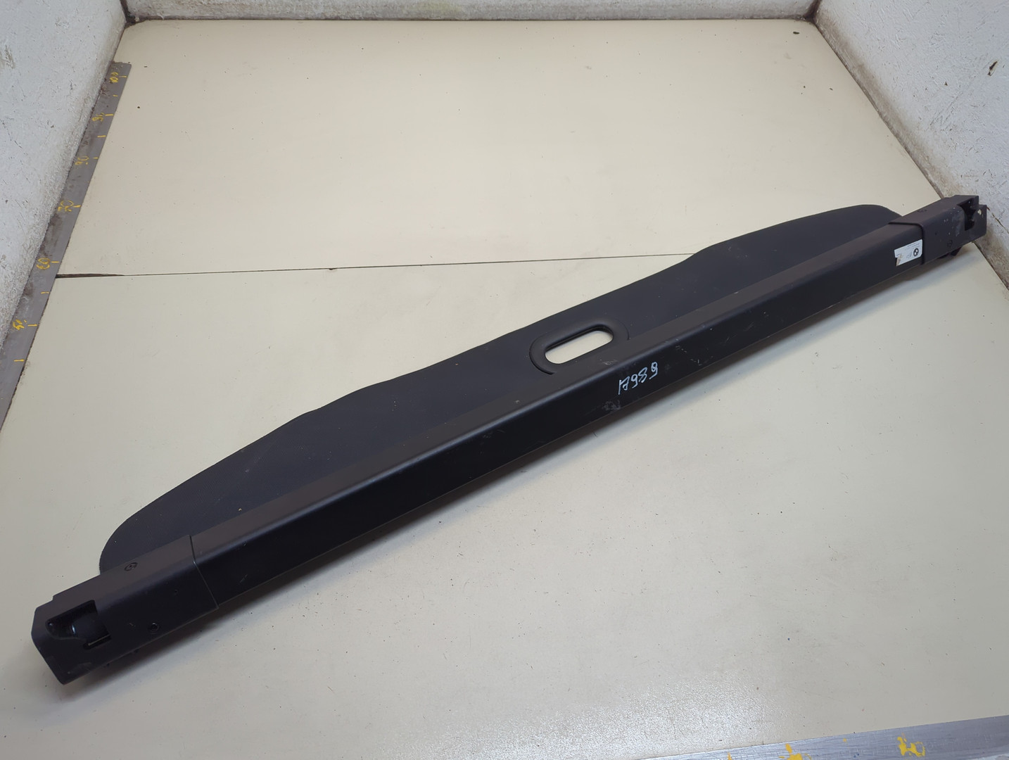 Шторка багажника