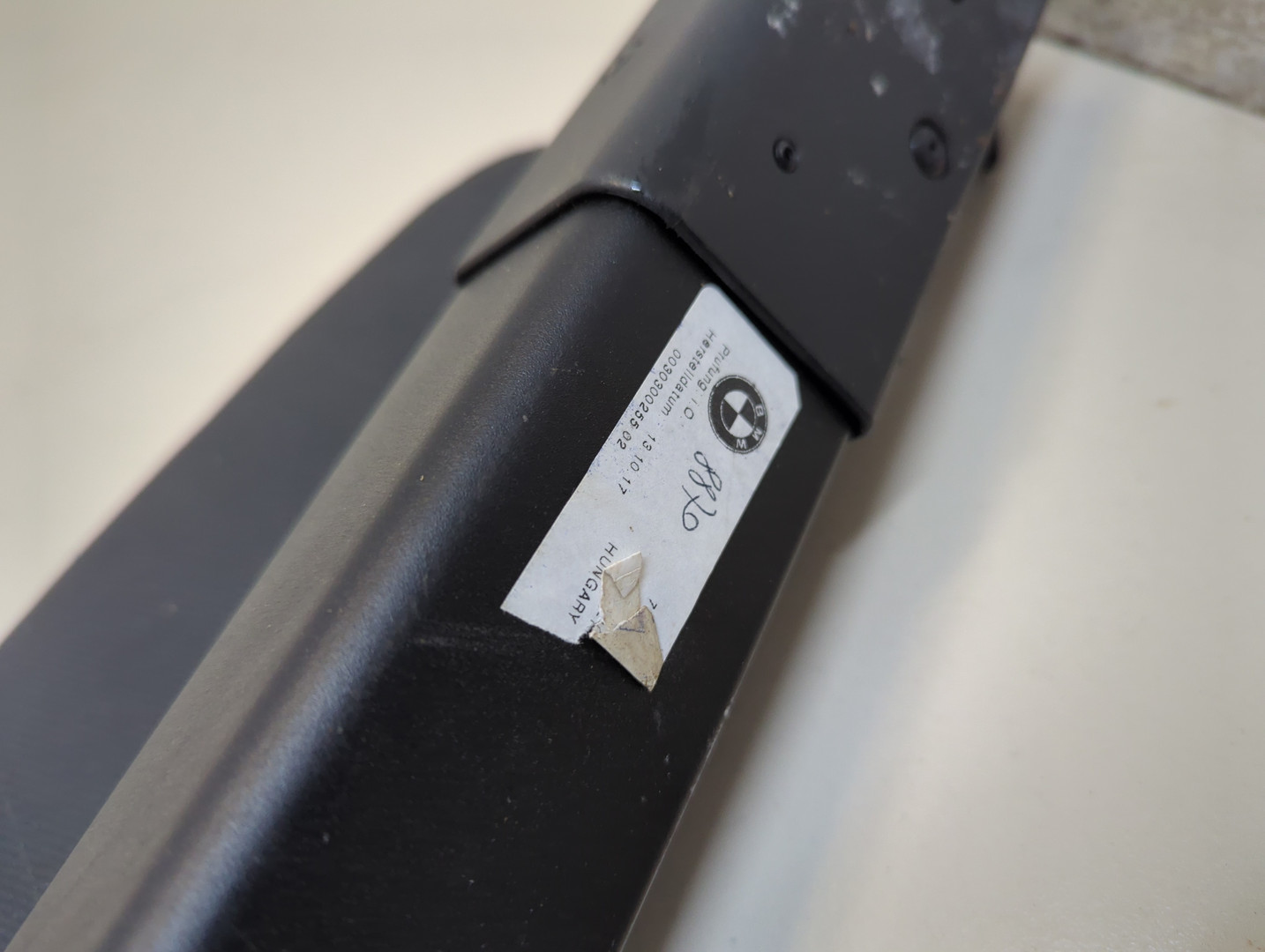 Шторка багажника