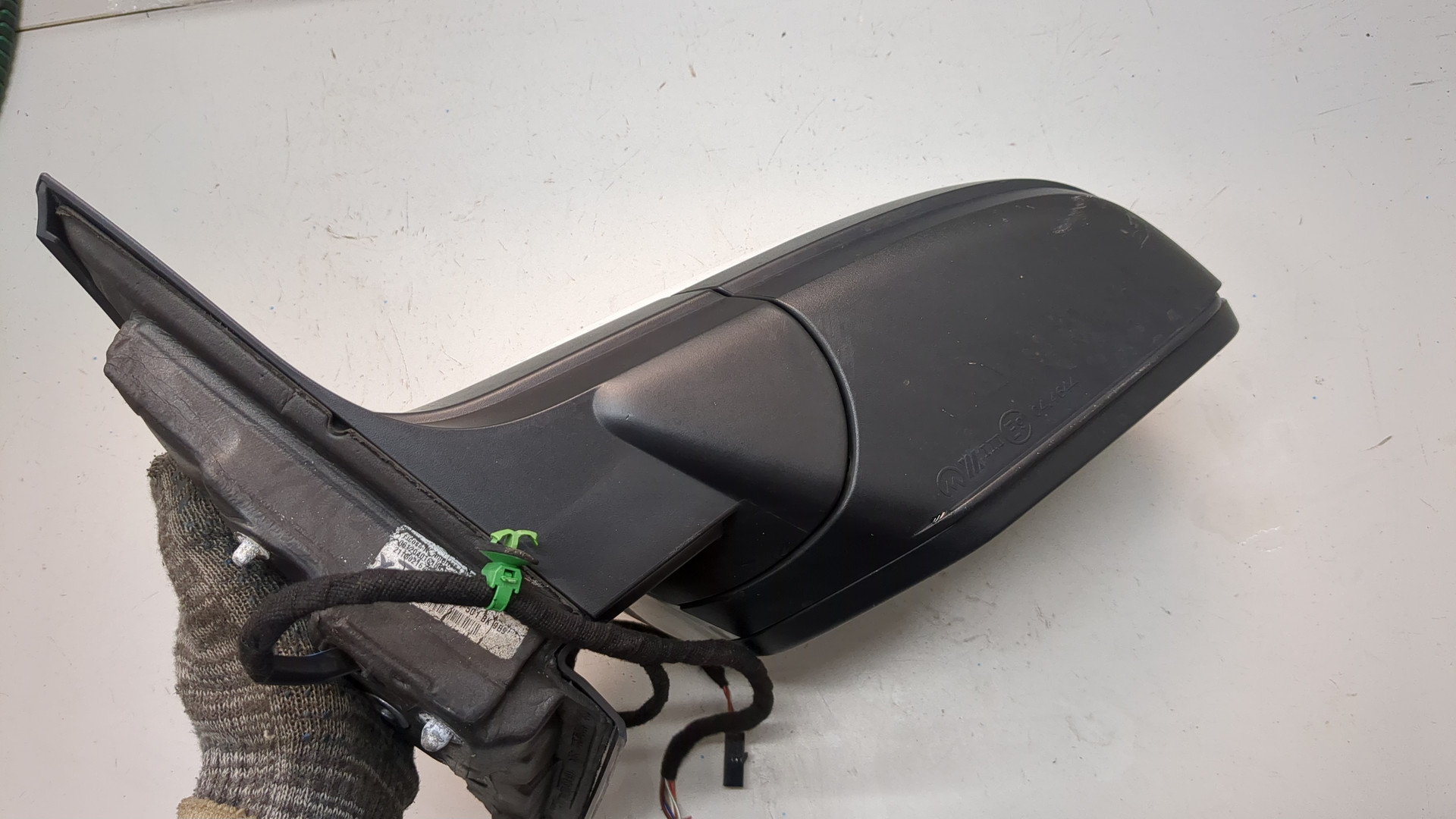 Зеркало левое электрическое