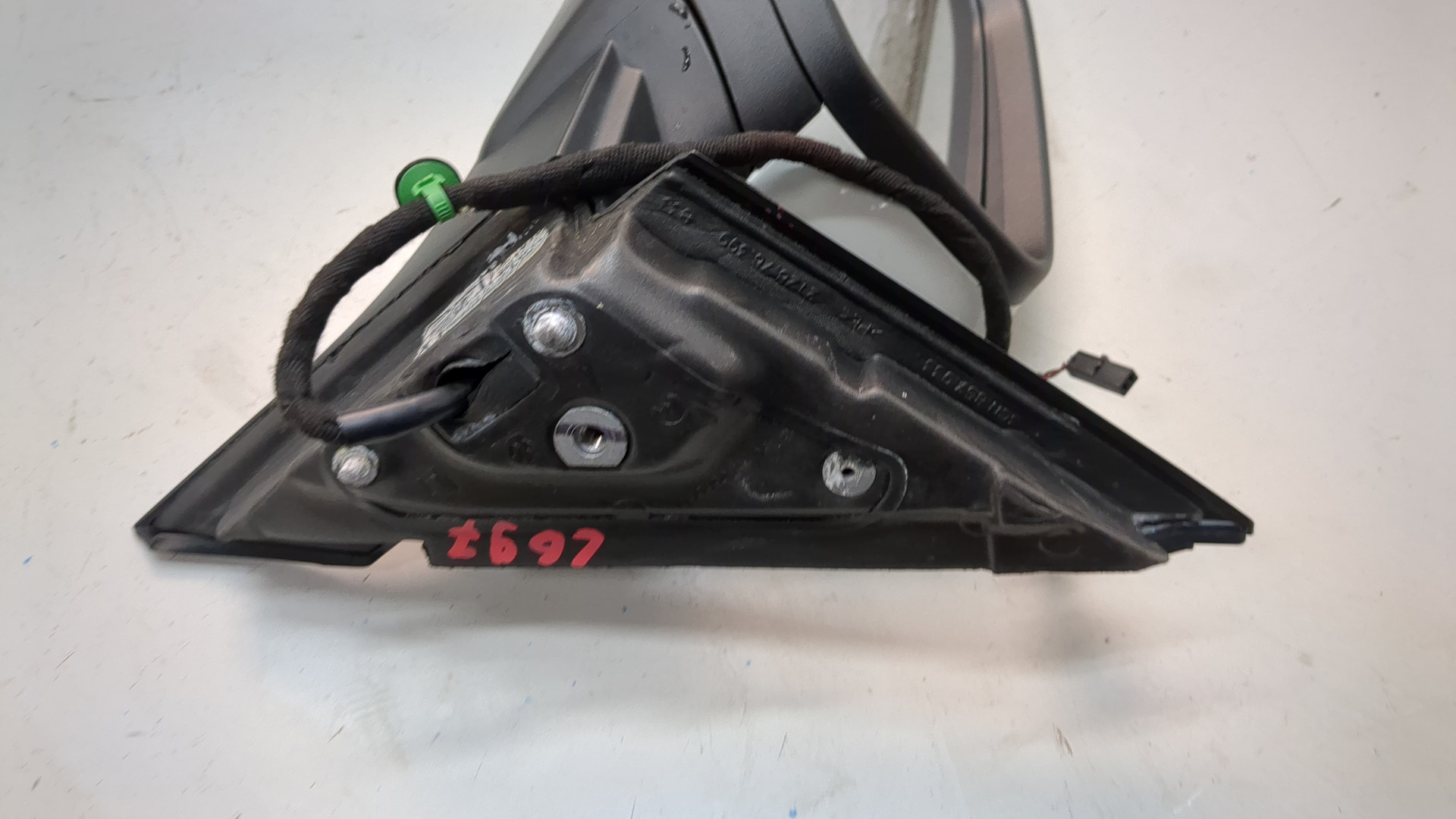 Зеркало левое электрическое