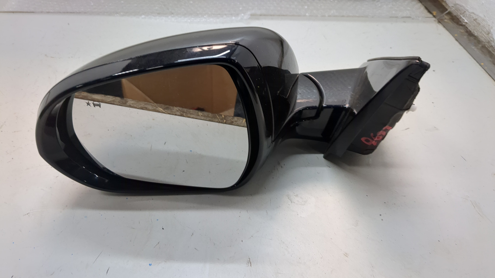 Зеркало левое электрическое