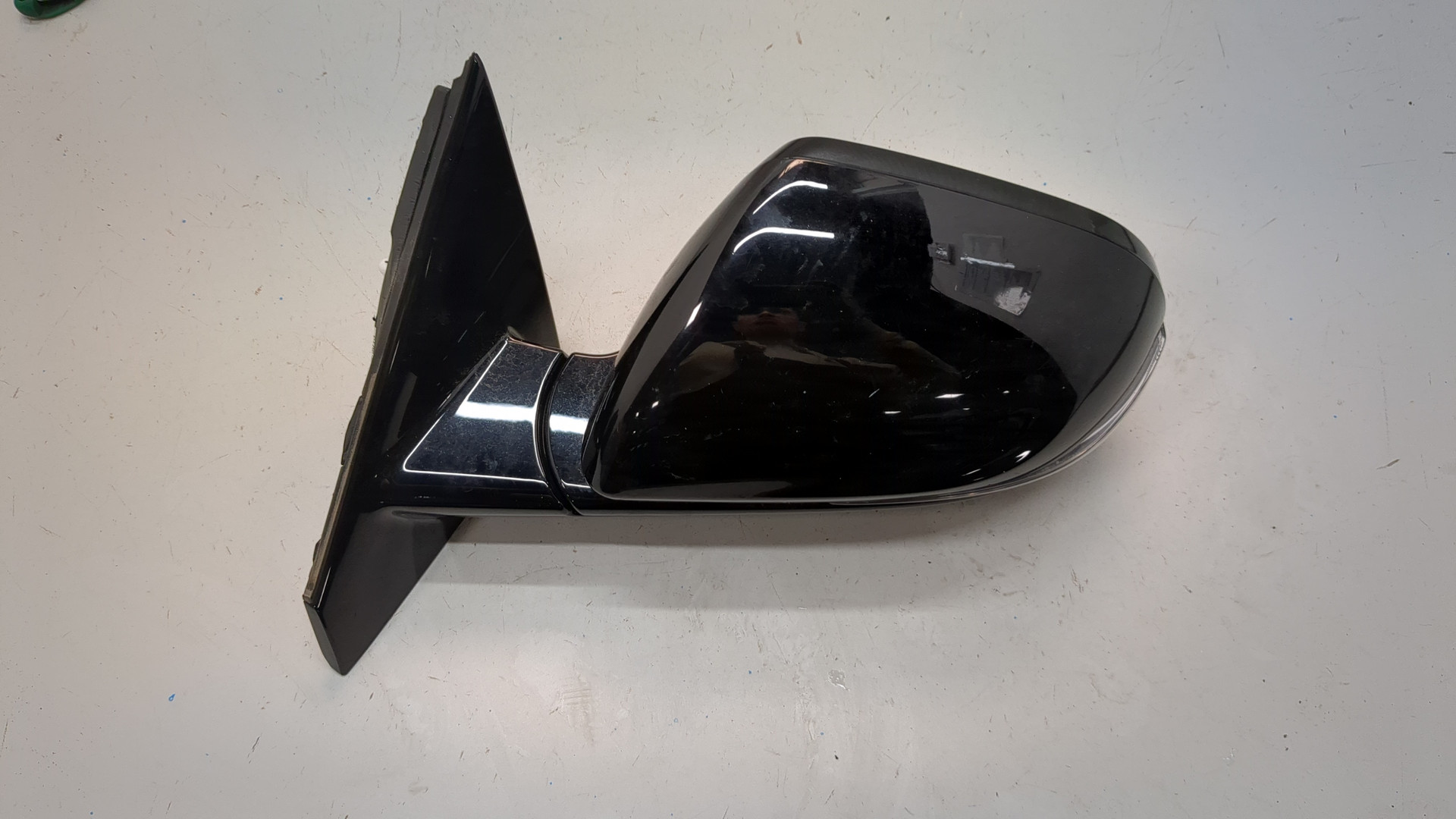 Зеркало левое электрическое