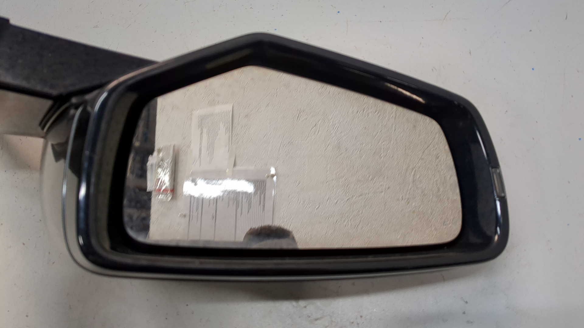 Зеркало левое электрическое