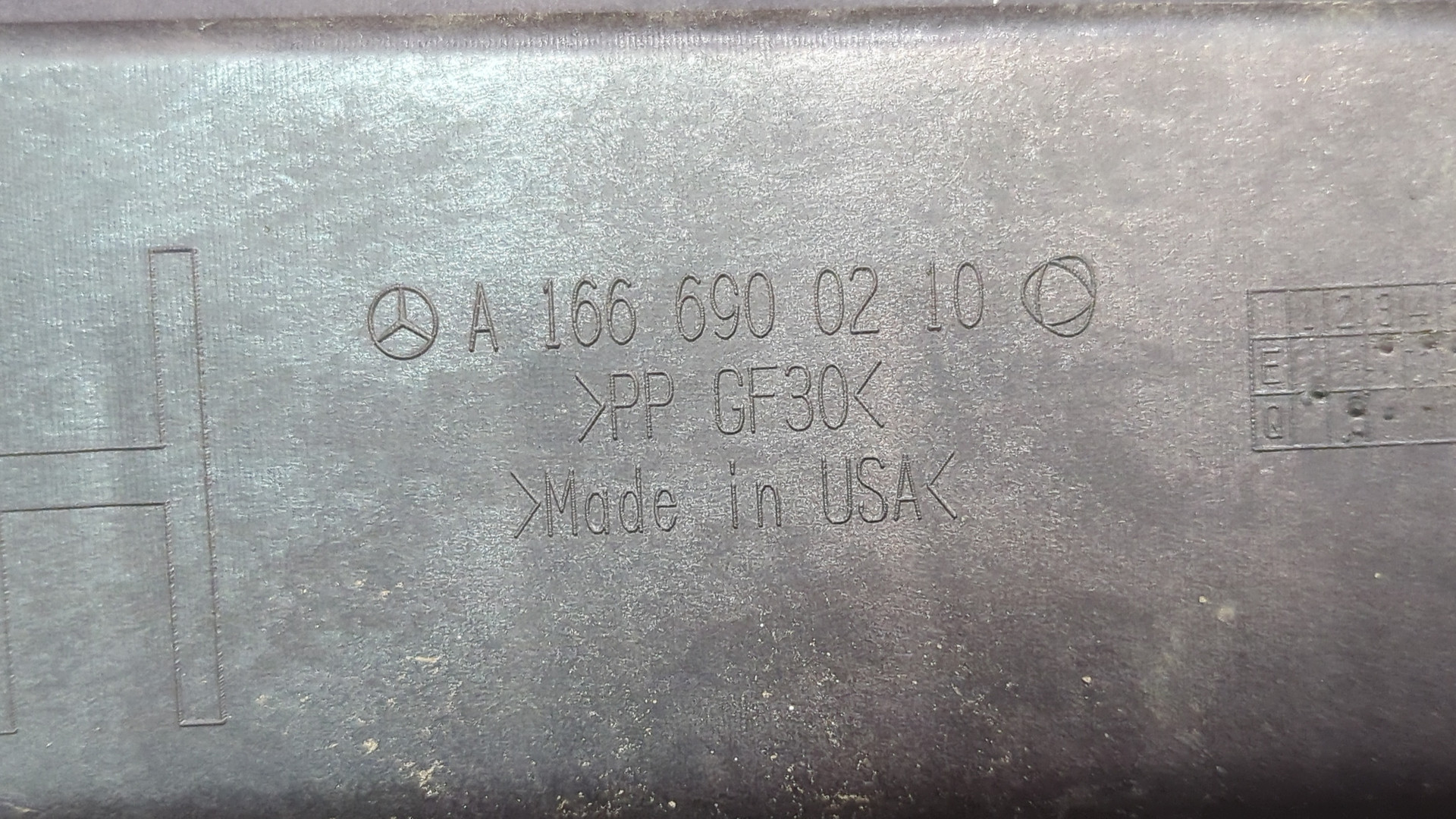 Кронштейн подножки