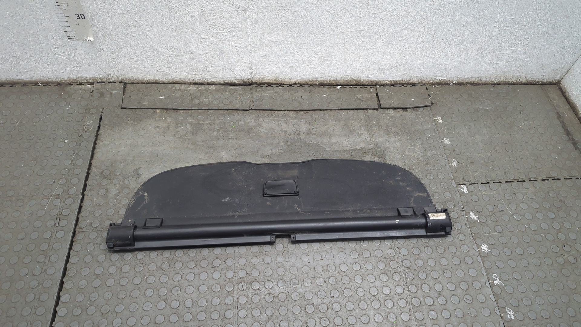 Шторка багажника