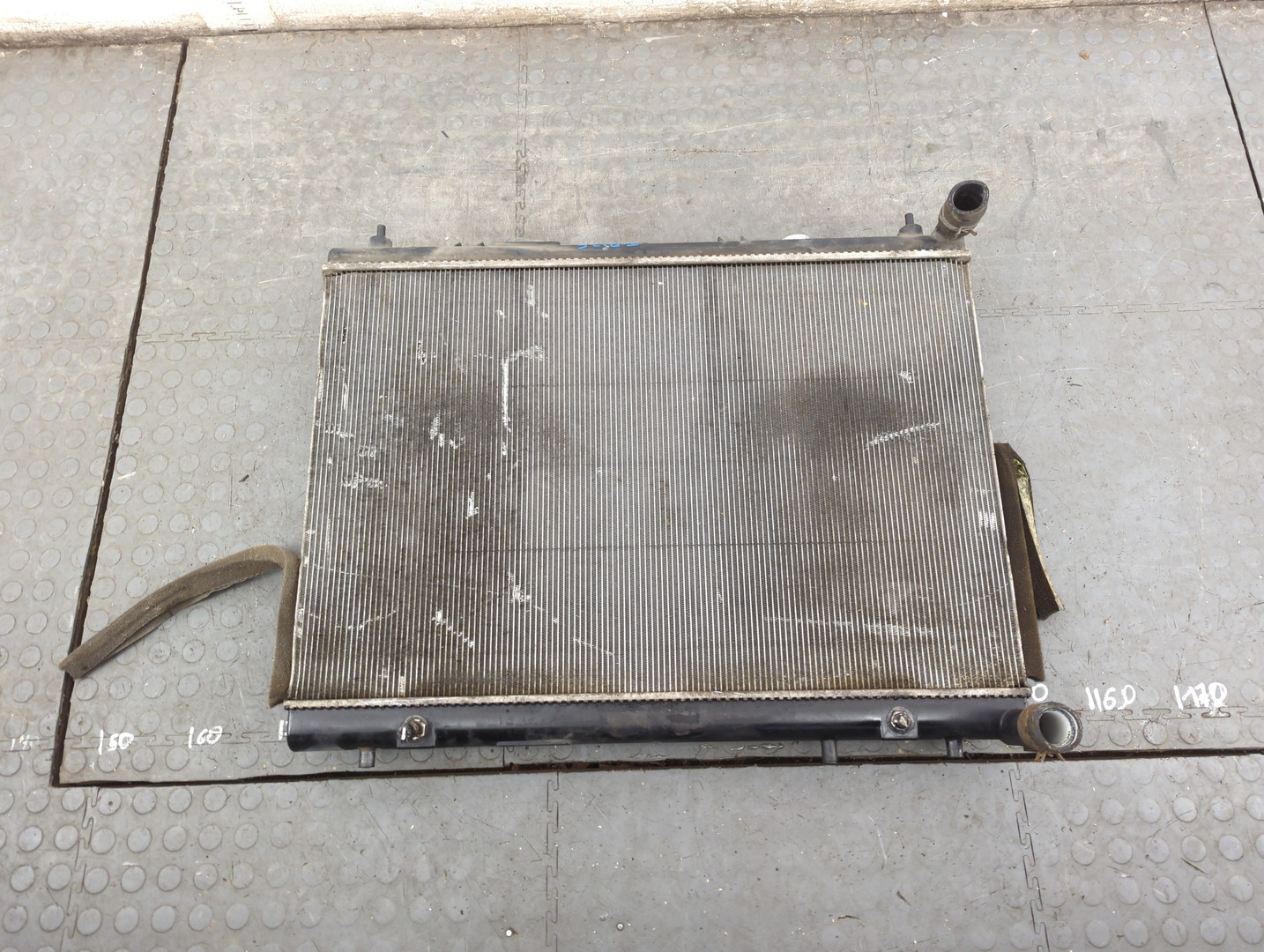 Радиатор охлаждения двигателя основной