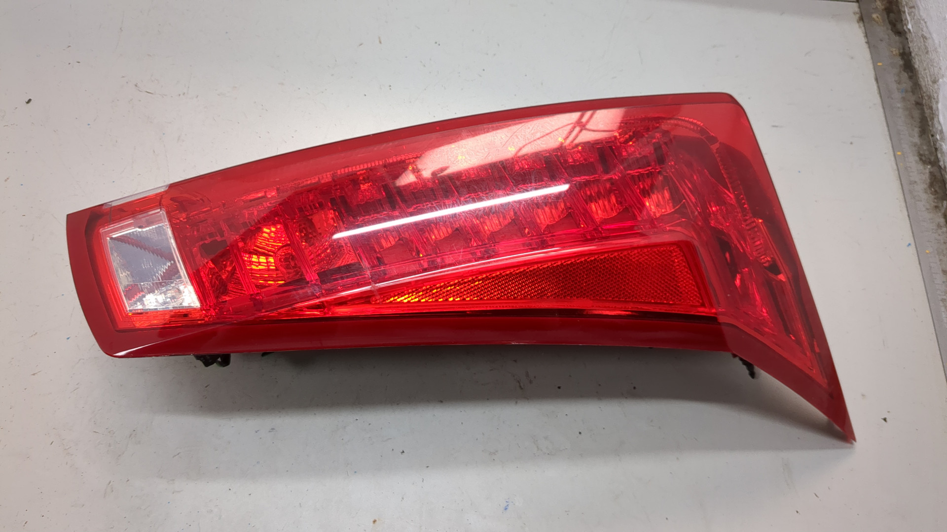 Фонарь задний правый