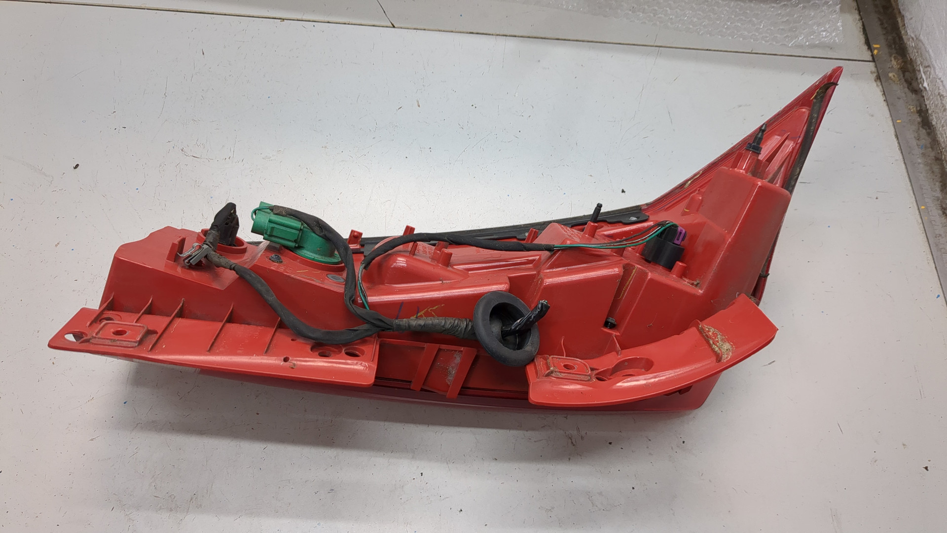 Фонарь задний правый