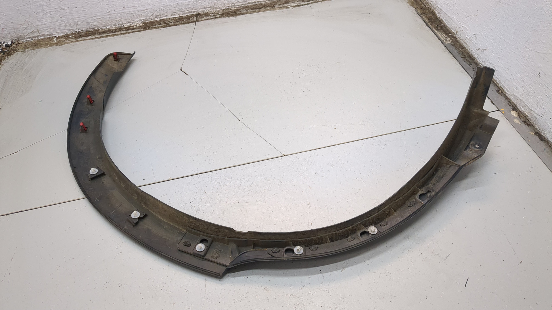 Молдинг заднего крыла правого