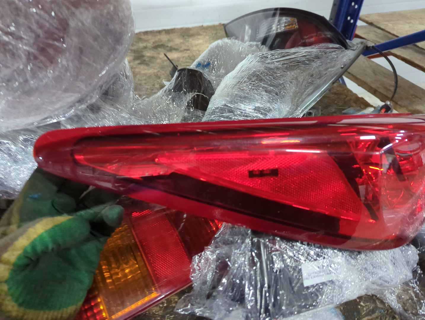 Фонарь задний левый